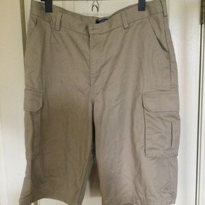 Lands End men’s khaki cotton cargo shorts, 34 inch waist. Like new!
